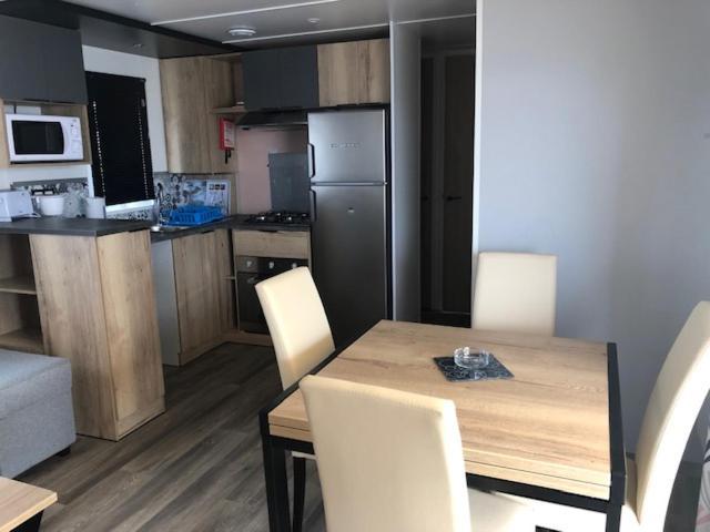 Mobilhome Canet En Roussillon - Canet Plage Loc 外观 照片